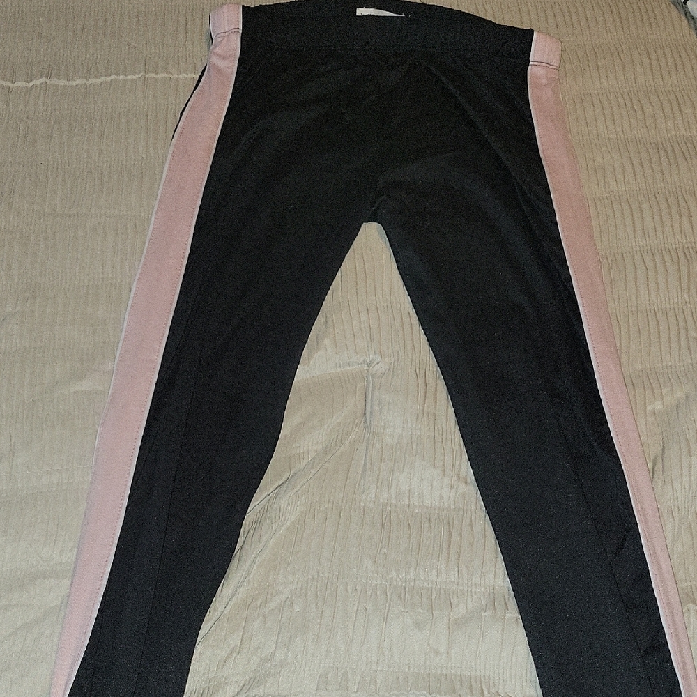 Knitworks Black Leggings with Pink Stripes